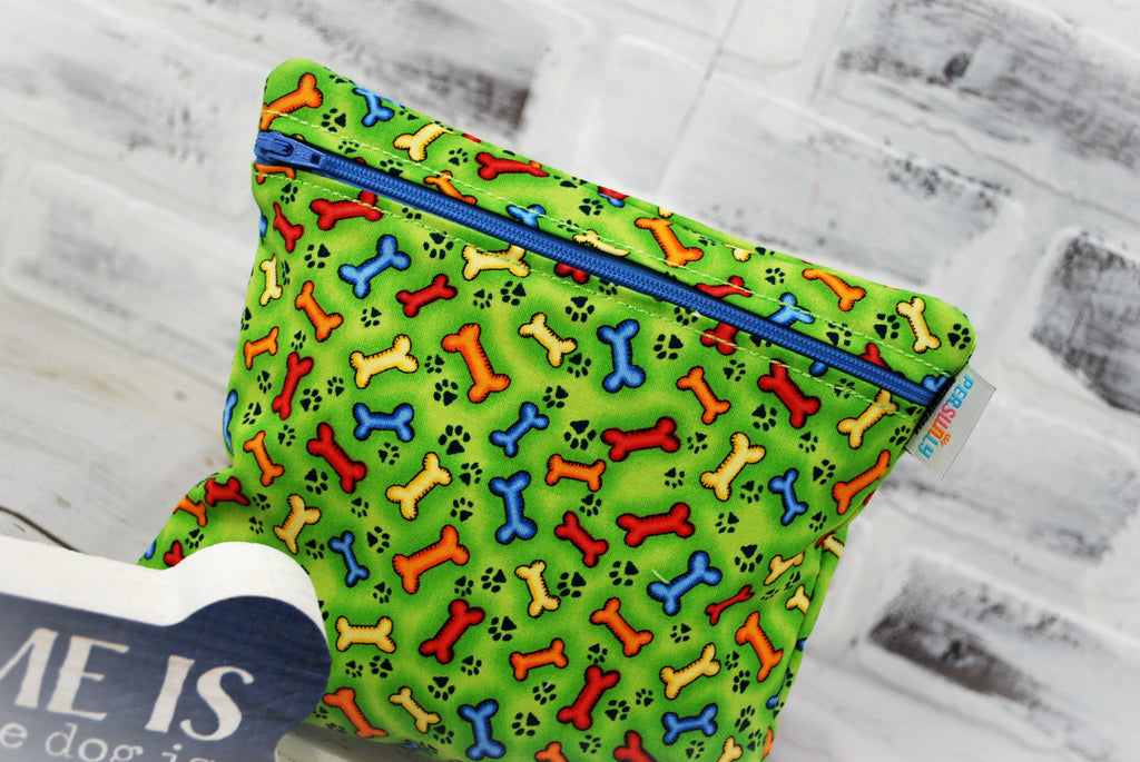 Green Dog Bones Prints Reusable Bag